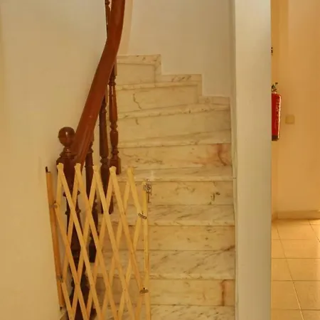 V4 Com Piscina Privada A 400 Metros Da Casa vacanze Albufeira