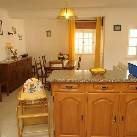 V4 Com Piscina Privada A 400 Metros Da * البوفيرا