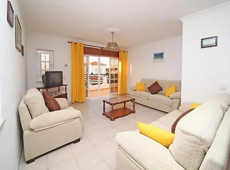 V4 Com Piscina Privada A 400 Metros Da Ferienhaus