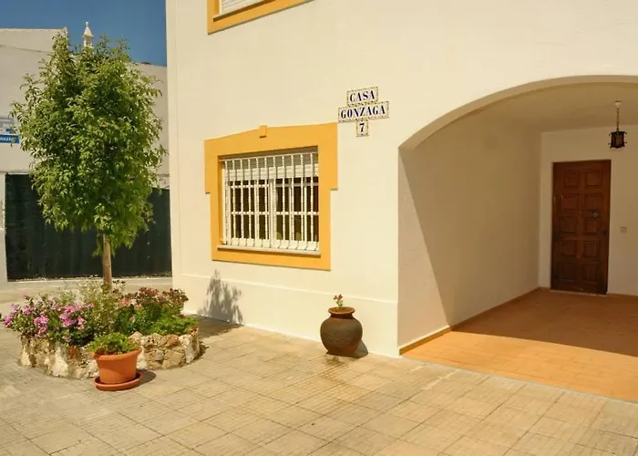Дом отдыха V4 Com Piscina Privada A 400 Metros Da *