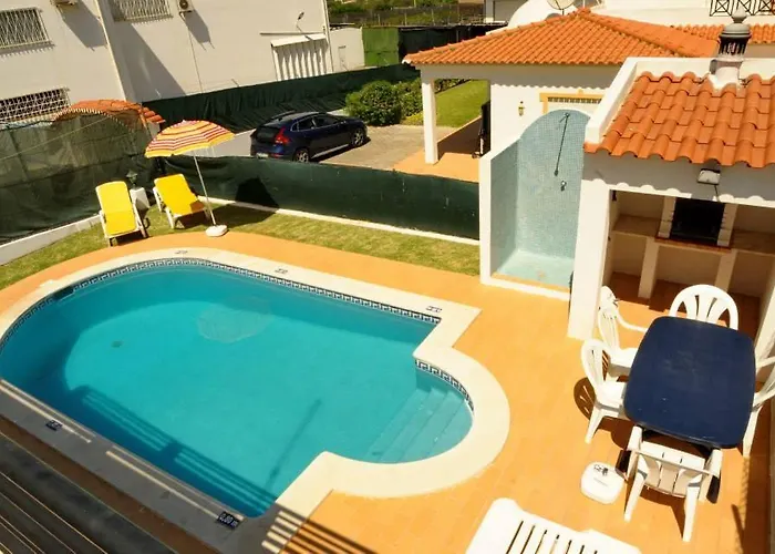 V4 Com Piscina Privada A 400 Metros Da * Албуфейра