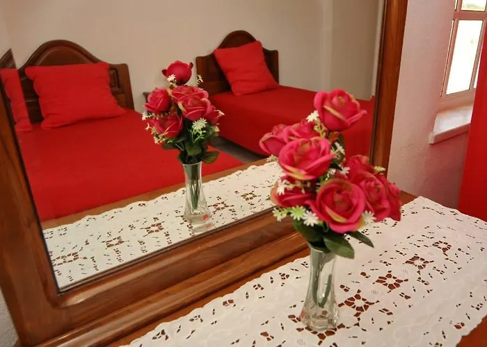 V4 Com Piscina Privada A 400 Metros Da *